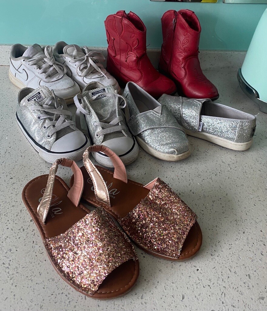 Girls Trainers Shoe Bundle Size 9 NIKE 
